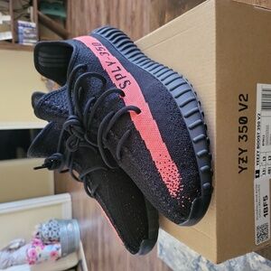 DO NOT BUY!!! Yeezy 350 V2 "Red" 2023